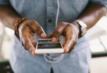 4 gammes de smartphones dépassent le seuil maximal d’émission d’ondes électromagnétiques