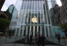 Evasion fiscale : Apple et Attac devant les juges