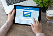 Facebook : bientôt des groupes payants