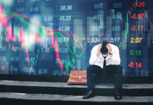 HTC toujours en chute libre supprime 1.500 postes