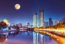 Chine : une lune artificielle à la place des lampadaires