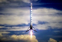 La Tesla d’Elon Musk vient de passer l’orbite de Mars