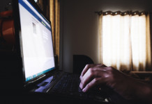 Facebook dévoilera les profils de ceux qui ont téléchargé les données personnelles de leurs utilisateurs pour le ciblage d’annonce