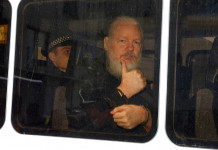 Les accusations des autorités américaines contre Julian Assange porteraient atteinte à la liberté de la presse