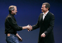 Selon Bob Iger, Disney et Apple auraient fusionné si Steve Jobs était encore en vie