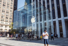 The Cube : Le magasin emblématique d’Apple aux 57 millions de visiteurs rouvre ses portes sur la 5e avenue