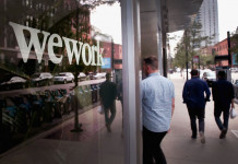 WeWork a perdu plus de 30 milliards de dollars de valorisation, et discute de sa faillite