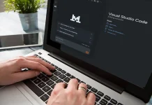 Avec Mistral Code, l’éditeur français entre sur le marché des copilotes codeurs