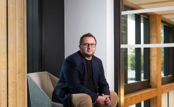 OVHcloud franchit le milliard d’euros de CA et rappelle Octave Klaba aux commandes